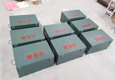 伊通炸药箱和雷管箱一般是怎么存放的？