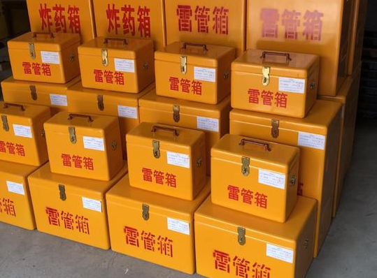 伊通玻璃钢雷管箱的使用寿命一般是多少？